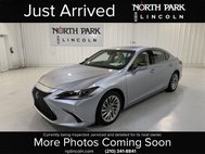2022 Lexus ES 300h Ultra Luxury