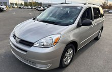 2005 Toyota Sienna LE