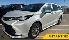 2022 Toyota Sienna XLE