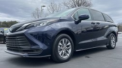 2024 Toyota Sienna LE 8-Passenger