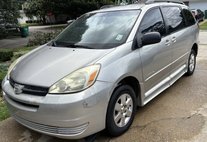 2005 Toyota Sienna CE