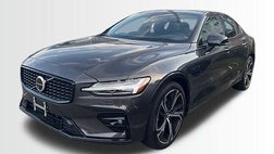 2024 Volvo S60 B5 Ultimate Dark Theme