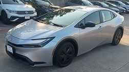 2025 Toyota Prius LE