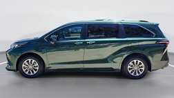 2024 Toyota Sienna XLE