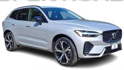 2023 Volvo XC60 B5 Ultimate Dark Theme