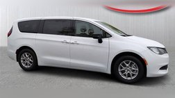 2025 Chrysler Voyager LX
