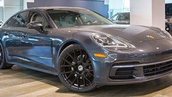 2018 Porsche Panamera 