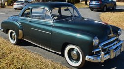 1949 Chevrolet Deluxe Sedan Street Rod