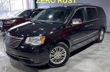 2014 Chrysler Town and Country Touring-L