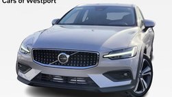 2025 Volvo V60 Cross Country B5 Plus