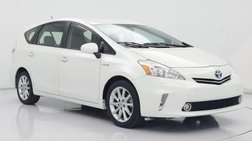 2014 Toyota Prius v Five