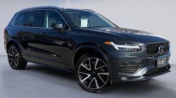 2022 Volvo XC90 T6 Momentum 7-Passenger