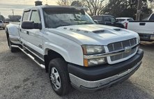 2004 Chevrolet Silverado 3500 Work Truck
