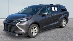 2021 Toyota Sienna LE 8-Passenger