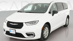 2024 Chrysler Pacifica Touring