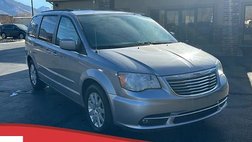 2016 Chrysler Town and Country Touring