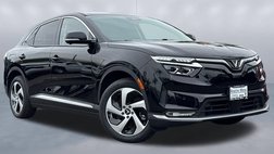 2025 VinFast VF8 Eco