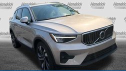 2023 Volvo XC40 B5 Plus Bright Theme