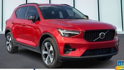 2025 Volvo XC40 B5 Plus Dark Theme