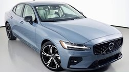 2024 Volvo S60 B5 Ultimate Dark Theme