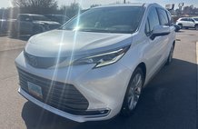 2023 Toyota Sienna Platinum 7-Passenger