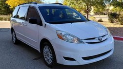 2010 Toyota Sienna LE FWD 8 Passenger
