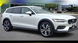 2025 Volvo V60 Cross Country B5 Plus
