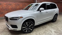 2021 Volvo XC90 T6 Momentum 6-Passenger