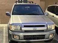 2001 Infiniti QX4 Base