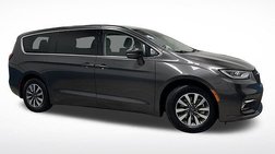 2022 Chrysler Pacifica Hybrid Touring L