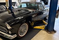 1956 Ford Thunderbird 