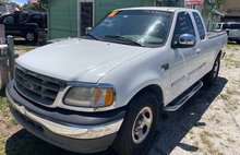 2001 Ford F-150 Lariat