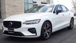 2024 Volvo S60 B5 Plus Dark Theme