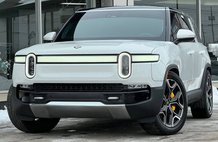 2023 Rivian R1S Adventure