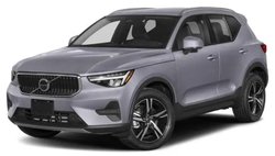 2023 Volvo XC40 B5 Plus Bright Theme