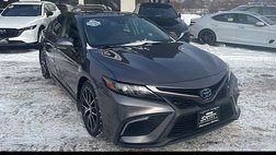 2022 Toyota Camry Hybrid SE