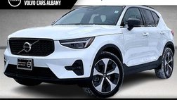 2026 Volvo XC40 B5 Plus