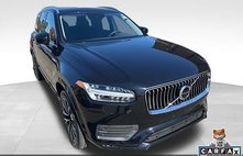 2022 Volvo XC90 T5 Momentum
