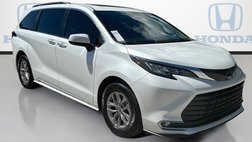 2022 Toyota Sienna XLE