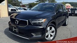 2020 Volvo XC40 T5 Momentum
