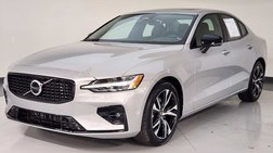 2024 Volvo S60 B5 Core Dark Theme