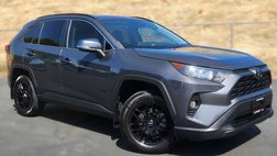 2020 Toyota RAV4 LE