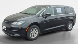 2024 Chrysler Voyager LX