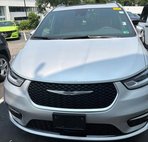 2024 Chrysler Pacifica Hybrid Pinnacle