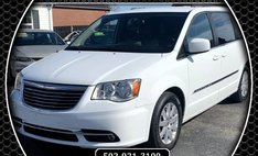 2016 Chrysler Town and Country Touring