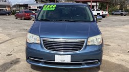 2013 Chrysler Town and Country Touring-L