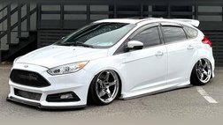 2017 Ford Focus ST