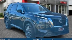 2024 Nissan Pathfinder SV