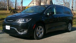 2017 Chrysler Pacifica Hybrid Touring Plus