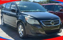 2010 Volkswagen Routan SEL